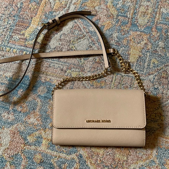 Michael Kors Handbags - Michael Kors Crossbody Bag